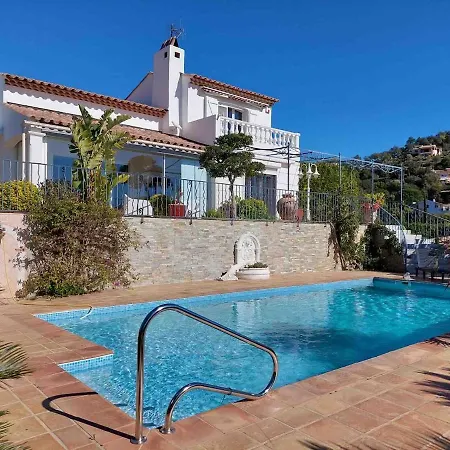 140 M2 4 Etoiles - Parking - Wifi - Clim - Piscine