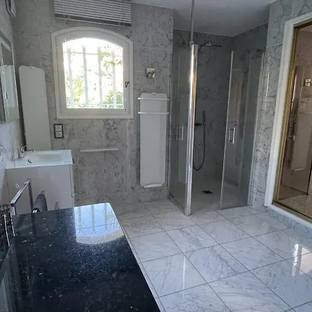 Villa 140 M2 4 Etoiles - Parking - Wifi - Clim - Piscine
