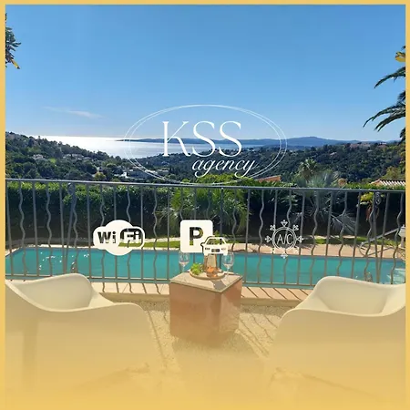 140 M2 4 Etoiles - Parking - Wifi - Clim - Piscine * Roquebrune-sur-Argens